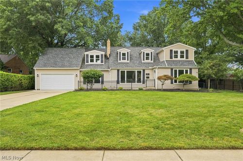 750 Woodrow Ave, Wickliffe, OH, 44092-2159 | Card Image