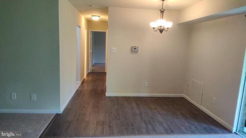 302-7975 Audubon Ave, ALEXANDRIA, VA, 22306-3736 | Card Image