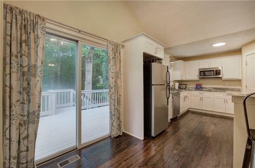 3902 Brave Trl Nw, Kennesaw, GA, 30144-5015 | Card Image