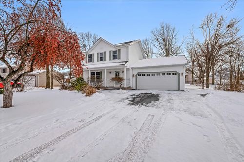25 Tearose Meadow Ln, Brockport, NY, 14420-9340 | Card Image