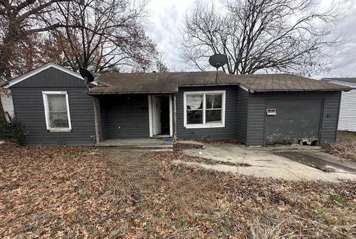 312 Mistletoe Dr, Marlin, TX, 76661-2133 | Card Image