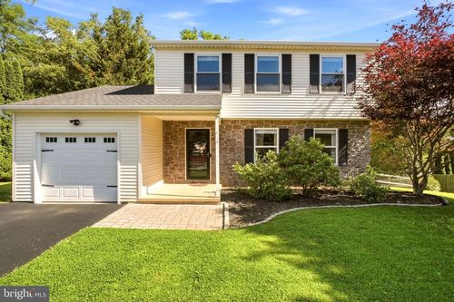 416 6th Ave, PARKESBURG, PA, 19365-1447 | Card Image