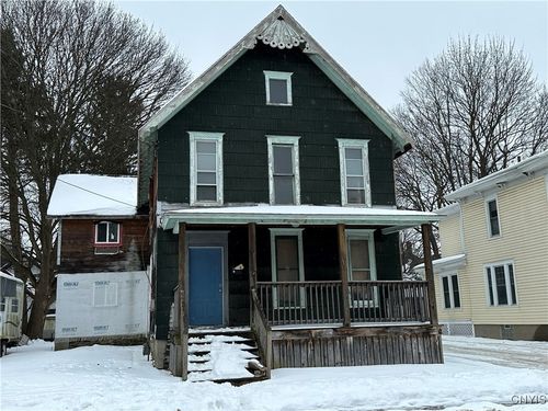 95 Maple Ave, Cortland, NY, 13045-1935 | Card Image