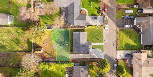 b-8708 Ne 140th St, Kirkland, WA, 98034-5327 | Card Image