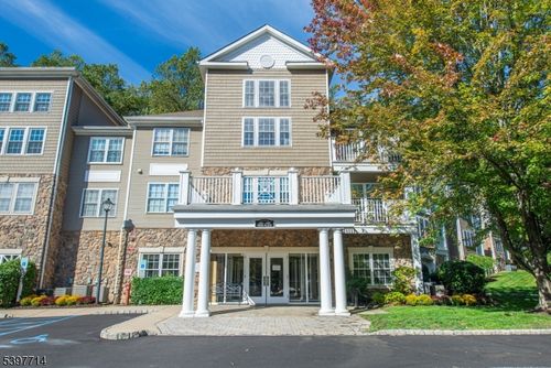 3103 Peer Pl, Denville, NJ, 07834-3715 | Card Image