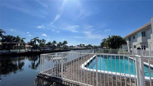 apt-103-840 Pine Dr, Pompano Beach, FL, 33060-7251 | Card Image