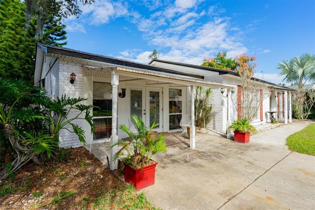 1539 Highcrest Circle, House other with 3 bedrooms, 2 bathrooms and null parking in Valrico FL | Image 4