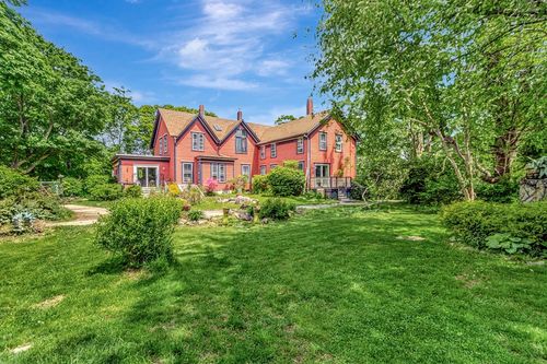219 Nanaquaket Rd, Tiverton, RI, 02878-4751 | Card Image