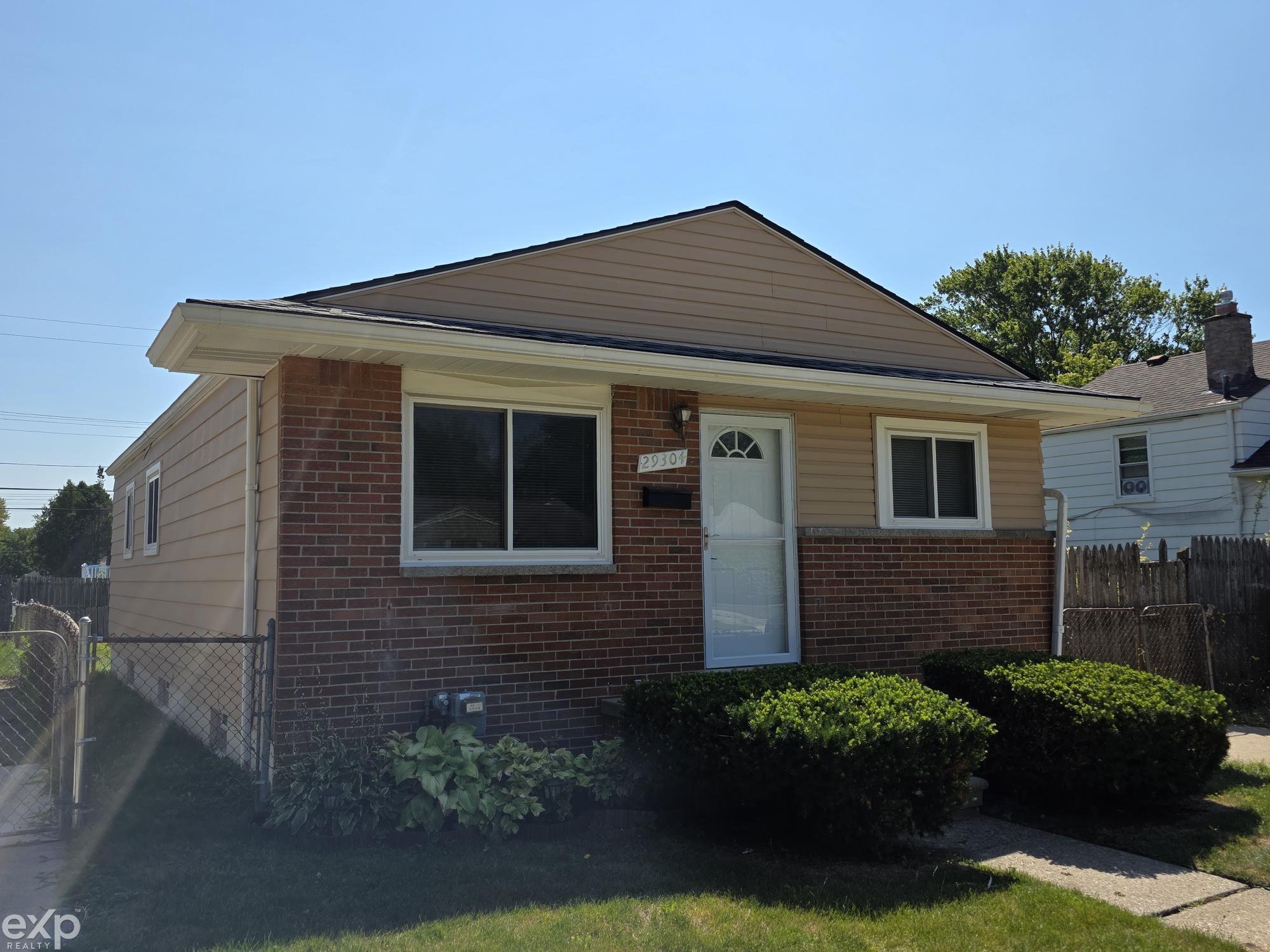 Residential in St Clair Shores 5