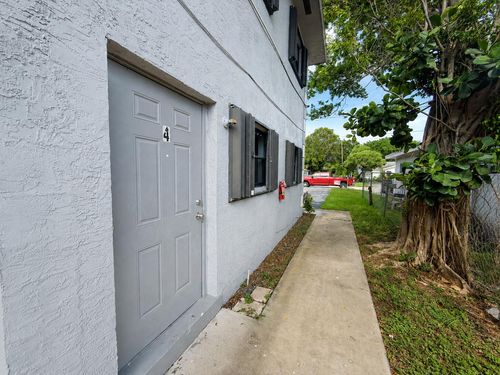 1-4-421 Nw 7th St, Fort Lauderdale, FL, 33311-7423 | Card Image