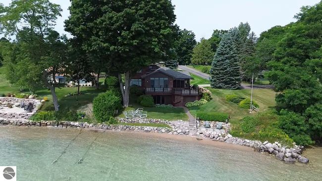 12305 3 Rd St, House other with 5 bedrooms, 4 bathrooms and null parking in Kewadin MI | Image 66