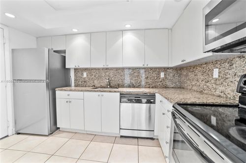 3-230-8650 Sw 109th Ave, Miami, FL, 33173-4468 | Card Image