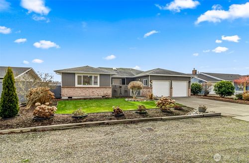5479 Salish Rd, Blaine, WA, 98230-9352 | Card Image