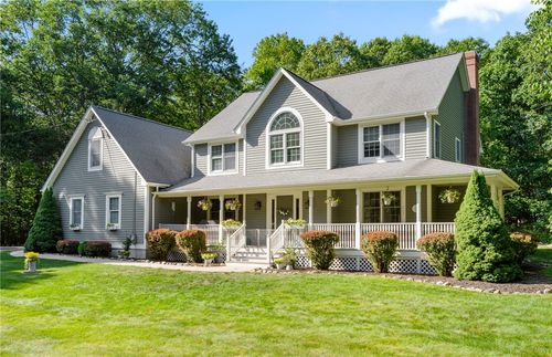 55 Little Pond County Rd, Cumberland, RI, 02864-2825 | Card Image