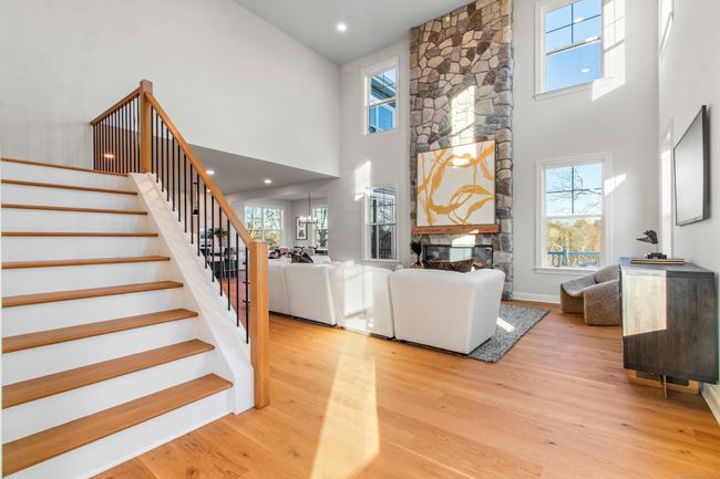 38 Summer Time Cir, House other with 3 bedrooms, 3 bathrooms and null parking in Pawcatuck CT | Image 5