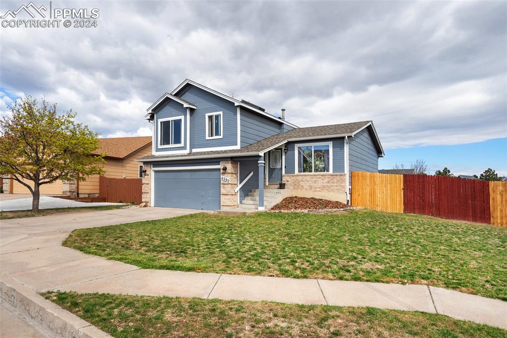 Daylilly Dr, Colorado Springs, CO 80916