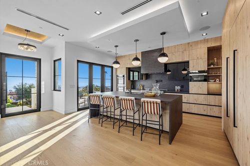 2532 Via Sanchez, Palos Verdes Estates, CA, 90274-2806 | Card Image