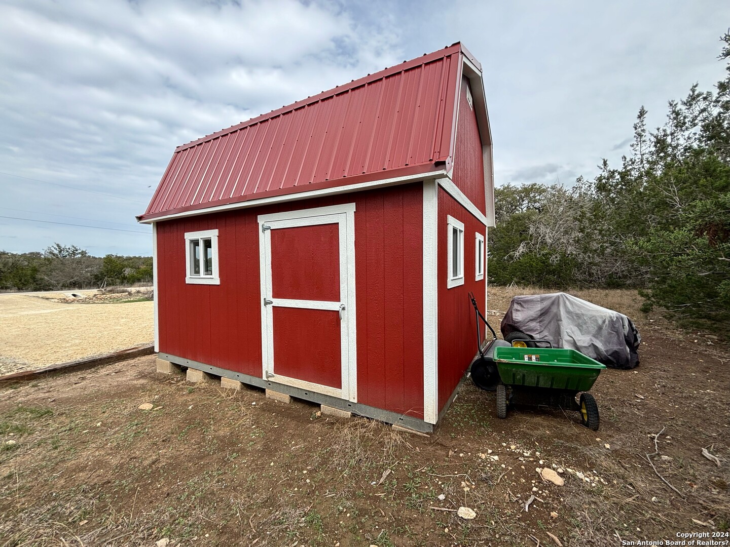 Land in Bandera 2