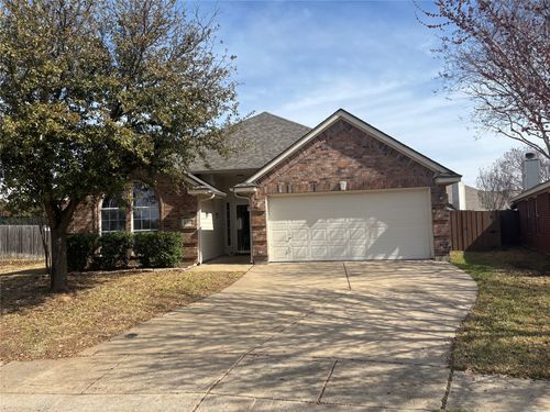 8361 Edgepoint Trail, Fort Worth, TX, 76131 | Card Image