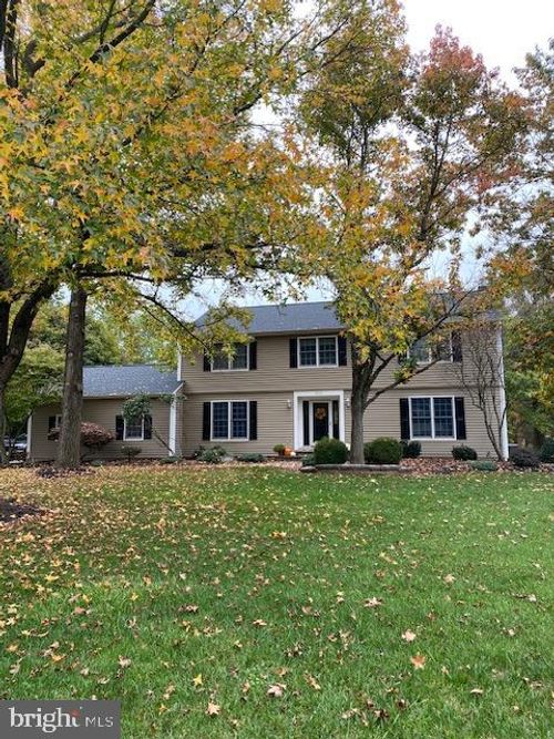 100 Knickerbocker Dr, BELLE MEAD, NJ, 08502-4505 | Card Image