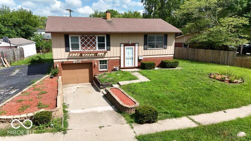 8514 E 36th Pl, Indianapolis, IN, 46226-6010 | Card Image