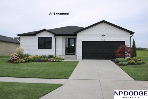2425 Nw 58th Street, Lincoln, NE, 68524 | Card Image