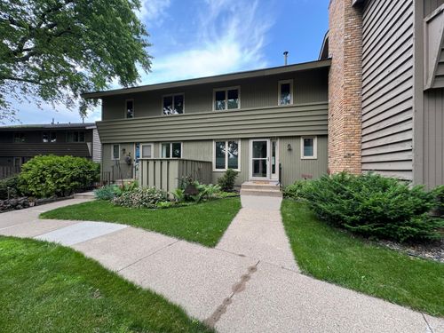 168 Windsor Ct, New Brighton, MN, 55112-3369 | Card Image