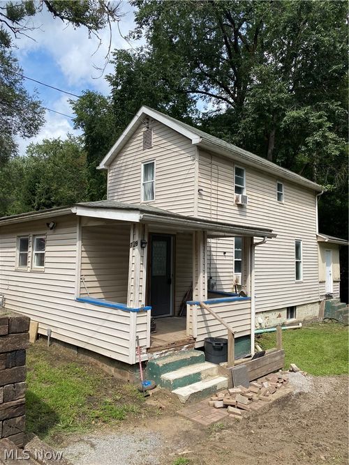 729 Valley Ave, East Liverpool, OH, 43920-2251 | Card Image