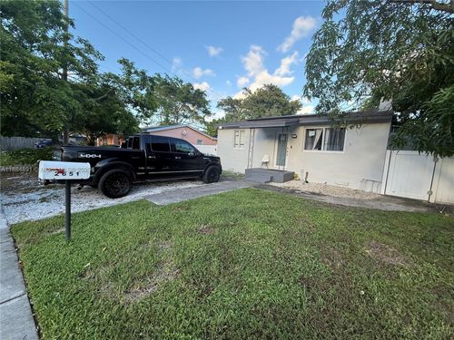 2651 Sw 62nd Ave, Miramar, FL, 33023-3927 | Card Image