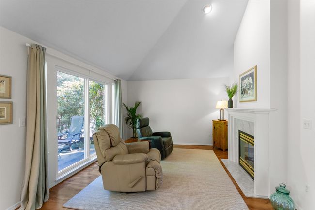 39 - 101 Parkside Dr, Townhouse with 3 bedrooms, 2 bathrooms and 2 parking in Port Moody BC | Image 6