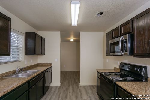 10719 Butterfly Pass, San Antonio, TX, 78224-3177 | Card Image
