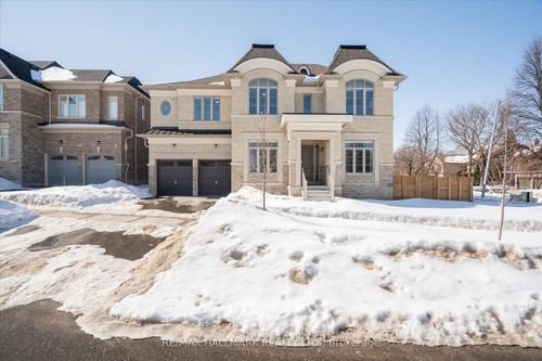 6 Dennis Reed Court, Aurora, ON, L4G4A5 | Card Image