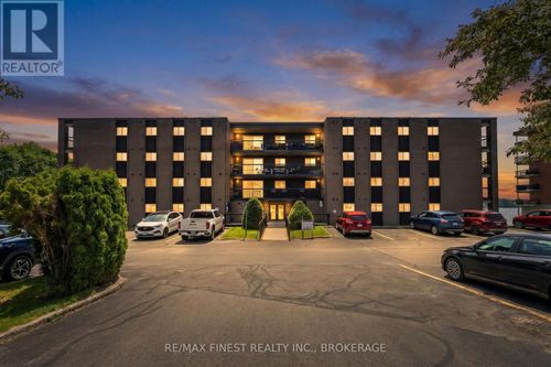 101-610 William Street S, Gananoque, ON, K7G3A4 | Card Image