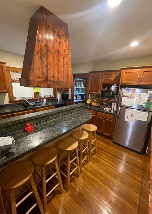 73 Bonair St, Somerville, MA, 02145-3027 | Card Image