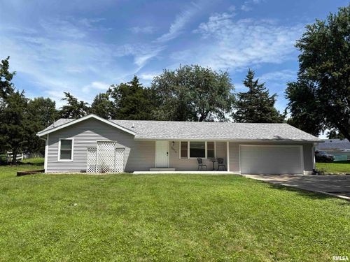 5570 Clemons Rd, Bettendorf, IA, 52722-5602 | Card Image