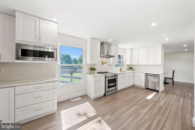 923 Riva Ridge Dr, House other with 4 bedrooms, 4 bathrooms and null parking in GREAT FALLS VA | Image 14