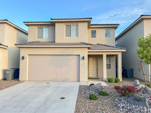 528 S Riverbed Dr, Washington, UT, 84780-3570 | Card Image