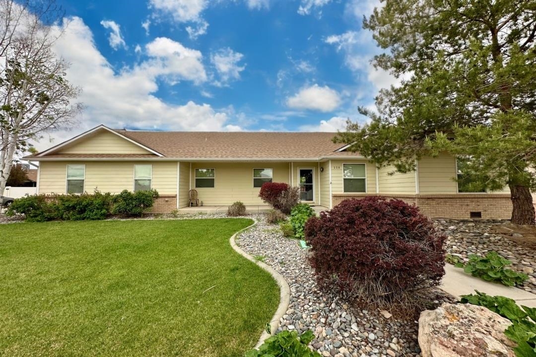 Katie Ln, Grand Junction, CO 81503