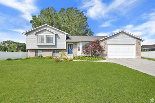 865 N 350 E, Tremonton, UT, 84337-1037 | Card Image