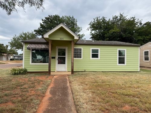 225 Westridge Dr, Abilene, TX, 79605-1512 | Card Image