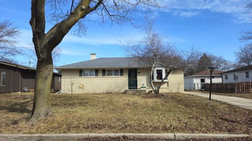 5632 S Melinda Street, Milwaukee, WI, 53221 | Card Image
