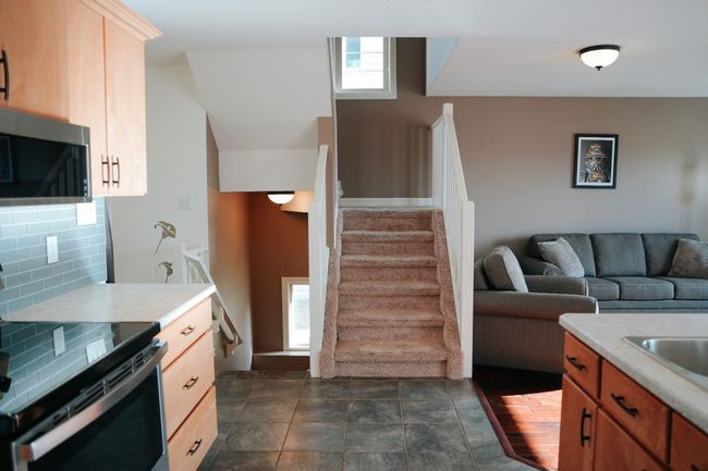 822 28 St, Home with 3 bedrooms, 3 bathrooms and 3 parking in Wainwright AB | Image 39