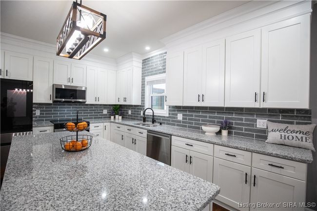 6155 N State Highway 7, Home with 4 bedrooms, 3 bathrooms and null parking in Scipio IN | Image 11