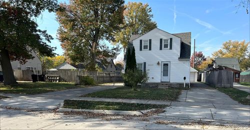 26537 Palmer Blvd, Madison Heights, MI, 48071-3524 | Card Image