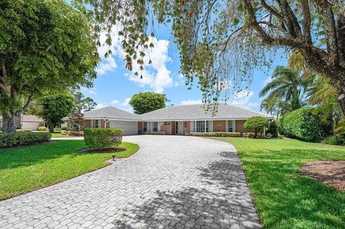 489 S Country Club Dr, Atlantis, FL, 33462-1239 | Card Image