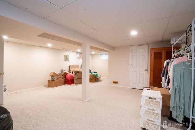 5 Wetherhill Way, House other with 4 bedrooms, 3 bathrooms and null parking in Dayton NJ | Image 43