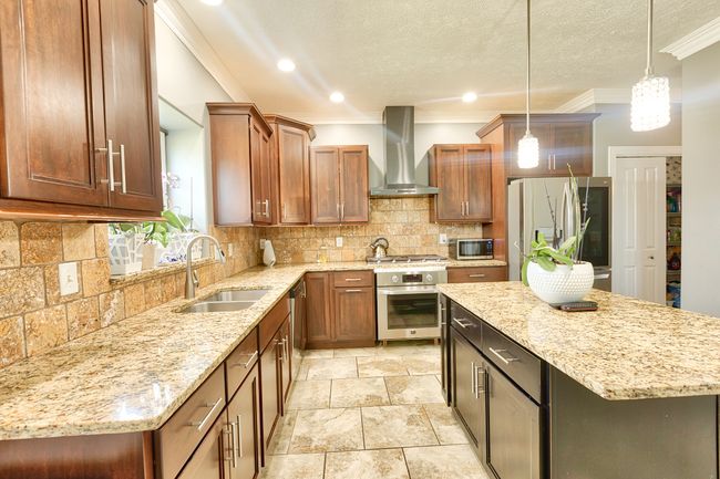 2608 Fieldstone Ct, House other with 4 bedrooms, 4 bathrooms and 3 parking in Normal IL | Image 12