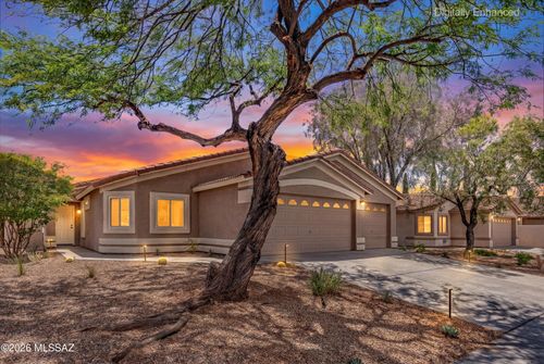 2534 E Chipped Stone Ln, Oro Valley, AZ, 85755-1950 | Card Image