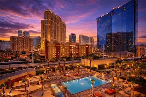 703-135 E Harmon Ave, Las Vegas, NV, 89109-4503 | Card Image