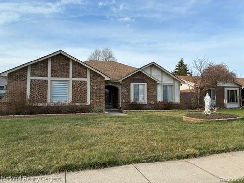 5031 Scarsdale Dr, Sterling Heights, MI, 48310-3231 | Card Image
